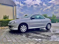 Silber Gebraucht 2006 Peugeot 206 CC Cabrio | 2.899 €