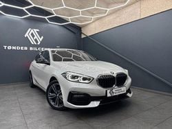 Weiß Gebraucht 2019 BMW 120 Sport Line Kleinwagen | 21.896 € (Etwas zu teuer)