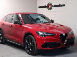 Rot Gebraucht 2023 Alfa Romeo Stelvio Competizione SUV | 41.990 € (Fairer Preis)