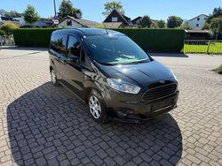 Schwarz Gebraucht 2014 Ford Tourneo Courier Trend Van / Kleinbus | 5.999 € (Fairer Preis)