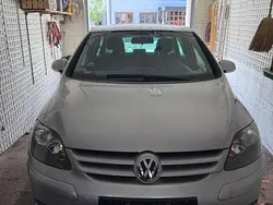 Silber Gebraucht 2007 VW Golf Plus Cross Van / Kleinbus | 3.000 €