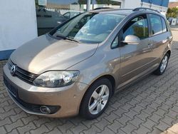 Braun Gebraucht 2010 VW Golf Plus Cross Team Van / Kleinbus | 6.290 € (Fairer Preis)