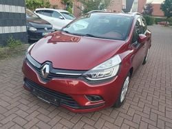 Rot Gebraucht 2016 Renault Clio GrandTour Kombi | 7.900 € (Guter Preis)