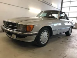 Silber Gebraucht 1987 Mercedes 560 Cabrio | 24.800 €