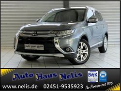 Grau Gebraucht 2016 Mitsubishi Outlander SUV | 12.980 € (Fairer Preis)