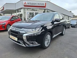 Pantherschwarz (p) Gebraucht 2019 Mitsubishi Outlander P-HEV Top SUV | 22.590 € (Fairer Preis)