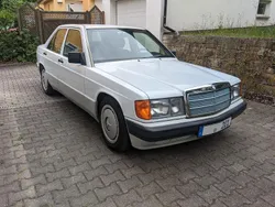 Weiß Gebraucht 1991 Mercedes 190 Limousine | 3.300 €