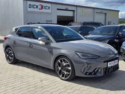 Grau Gebraucht 2025 Cupra Leon VZ Limousine | 37.450 € (Guter Preis)