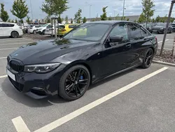 Black sapphire metallic Gebraucht 2022 BMW 330 M Sport Limousine | 41.990 € (Teuer)