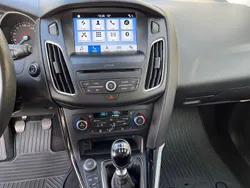 Grau Gebraucht 2018 Ford Focus Titanium Kombi | 9.950 € (Superpreis)