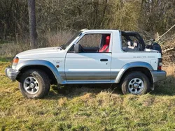 Weiß Gebraucht 1995 Mitsubishi Pajero SUV | 6.000 €