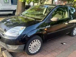 Schwarz Gebraucht 2004 Ford Fiesta Kleinwagen | 800 € (Superpreis)