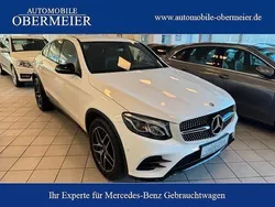 Weiß (polarweiss) Gebraucht 2019 Mercedes GLC250 AMG Coupé | 36.950 € (Fairer Preis)