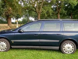 Blau Gebraucht 2001 Volvo V70 Kombi | 1.699 €