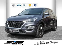 Grau Gebraucht 2019 Hyundai Tucson Select SUV | 16.780 € (Fairer Preis)
