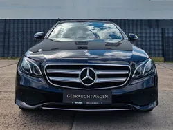 Schwarz Gebraucht 2017 Mercedes E250 Avantgarde Limousine | 19.999 € (Fairer Preis)