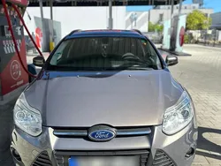 Grau Gebraucht 2012 Ford Focus Champions Edition Kombi | 4.800 € (Etwas zu teuer)