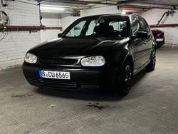 Schwarz Gebraucht 2003 VW Golf IV Ocean Limousine | 2.500 € (Guter Preis)