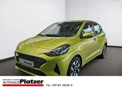 Gelb Neu 2025 Hyundai i10 Trend Kleinwagen | 17.980 € (Etwas zu teuer)
