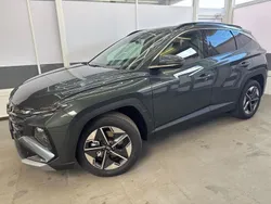 Cypress green t2p Neu 2025 Hyundai Tucson Premium SUV | 33.990 € (Guter Preis)