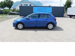 Reefbluemet b5k (blau)blau Gebraucht 2023 VW Polo Life Limousine | 16.690 € (Guter Preis)