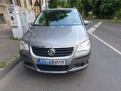 Grau Gebraucht 2008 VW Touran Highline Van / Kleinbus | 6.800 € (Guter Preis)