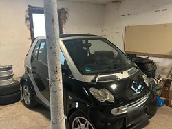 Schwarz Gebraucht 2001 Smart ForTwo Cabrio Cabrio | 1.500 €