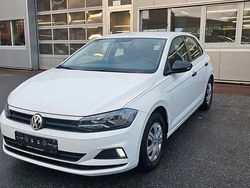 Weiß Gebraucht 2018 VW Polo Trendline Limousine | 8.490 € (Fairer Preis)
