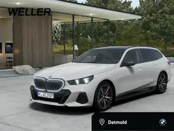 Individual kreide uni (beige) Neu 2025 BMW 540 Comfort Edition Kombi | 99.990 €