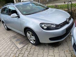 Silber Gebraucht 2009 VW Golf VI Comfortline Kombi | 6.499 € (Etwas zu teuer)