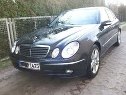 Schwarz Gebraucht 2006 Mercedes E280 Avantgarde Limousine | 12.500 €