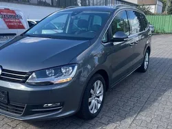 Grau Gebraucht 2020 VW Sharan Highline Van / Kleinbus | 29.900 € (Fairer Preis)