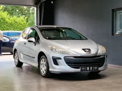 Grau Gebraucht 2010 Peugeot 308 Filou Limousine | 2.999 € (Fairer Preis)