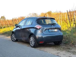 Grau Gebraucht 2020 Renault Zoe Experience Kleinwagen | 12.700 € (Etwas zu teuer)