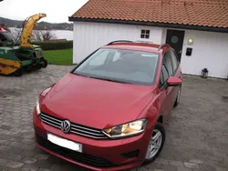 Rot Gebraucht 2014 VW Golf Sportsvan Van / Kleinbus | 6.120 € (Superpreis)