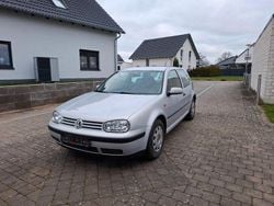 Silber Gebraucht 1998 VW Golf Comfortline Limousine | 800 € (Guter Preis)