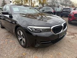 Black sapphire metallic Gebraucht 2022 BMW 530 Sport Line Limousine | 32.990 € (Superpreis)