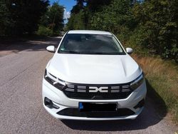 Weiß Gebraucht 2024 Dacia Sandero Kleinwagen | 12.999 € (Superpreis)