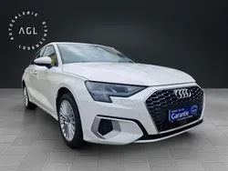 Weiß Gebraucht 2022 Audi A3 Sportback e-tron Advanced Limousine | 22.870 € (Superpreis)