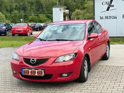 Rot Gebraucht 2005 Mazda 3 Limousine | 2.800 € (Teuer)