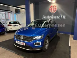 Blau Gebraucht 2017 VW T-Roc Style SUV | 18.499 € (Fairer Preis)