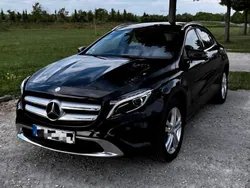 Schwarz Gebraucht 2016 Mercedes GLA200 SUV | 19.950 € (Etwas zu teuer)