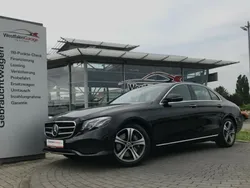 Schwarz metallic Gebraucht 2019 Mercedes E450 Avantgarde Limousine | 42.990 € (Superpreis)