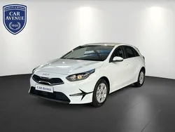 Weiß Neu 2025 Kia Ceed 4 Limousine | 25.720 € (Guter Preis)