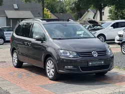 Braun Gebraucht 2014 VW Sharan Highline Van / Kleinbus | 15.500 € (Fairer Preis)