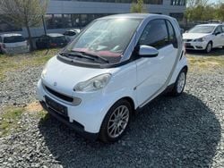 Weiß Gebraucht 2009 Smart ForTwo Coupé Coupé | 3.200 € (Guter Preis)
