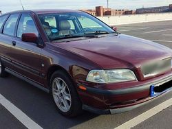 Rot Gebraucht 1998 Volvo V40 Kombi | 3.499 € (Teuer)