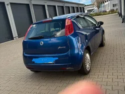 Blau Gebraucht 2007 Fiat Punto Active Kleinwagen | 1.490 € (Fairer Preis)