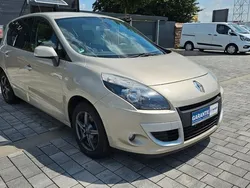 Beige Gebraucht 2011 Renault Scénic III Dynamique Van / Kleinbus | 4.990 € (Etwas zu teuer)