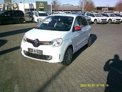 Quartz white Gebraucht 2022 Renault Twingo Techno Kleinwagen | 24.400 €